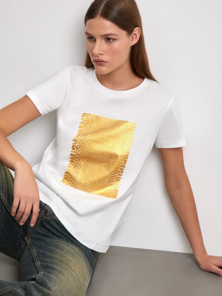 Трикотажная футболка ,
хлопок - 100% ,