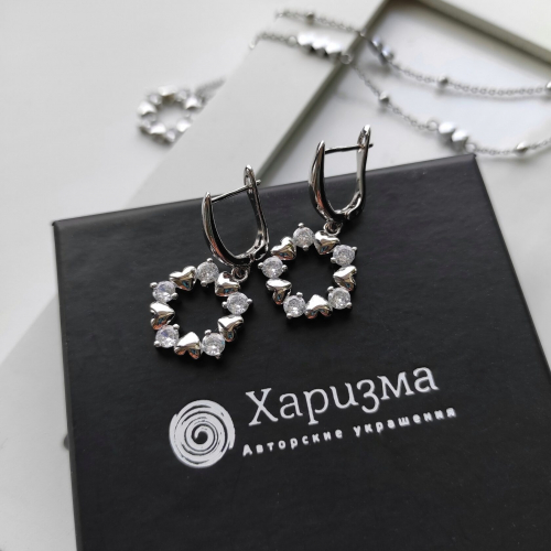 Серьги с прозрачными цирконами симметричная пара