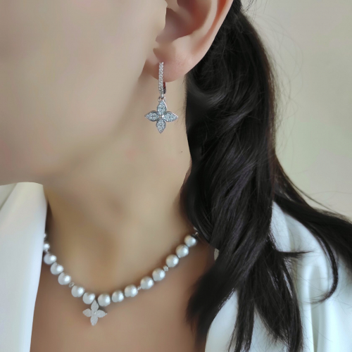 Серьги из серого хлопкового жемчуга