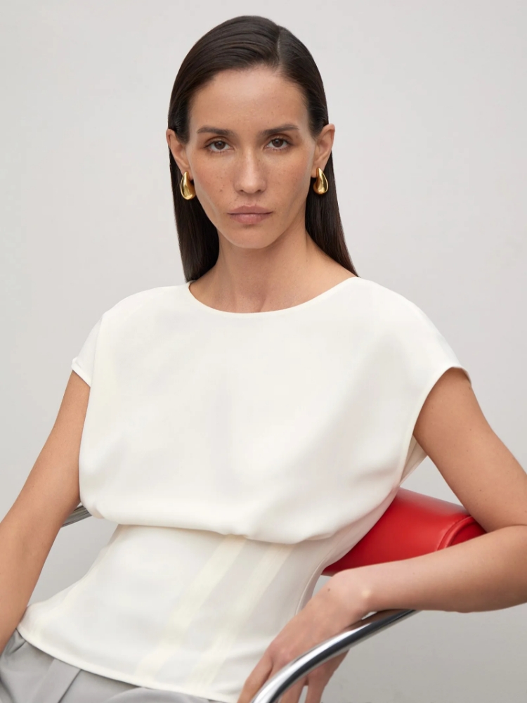 Блуза из тенсела ,
55% вискоза; 45% полиэстер ,