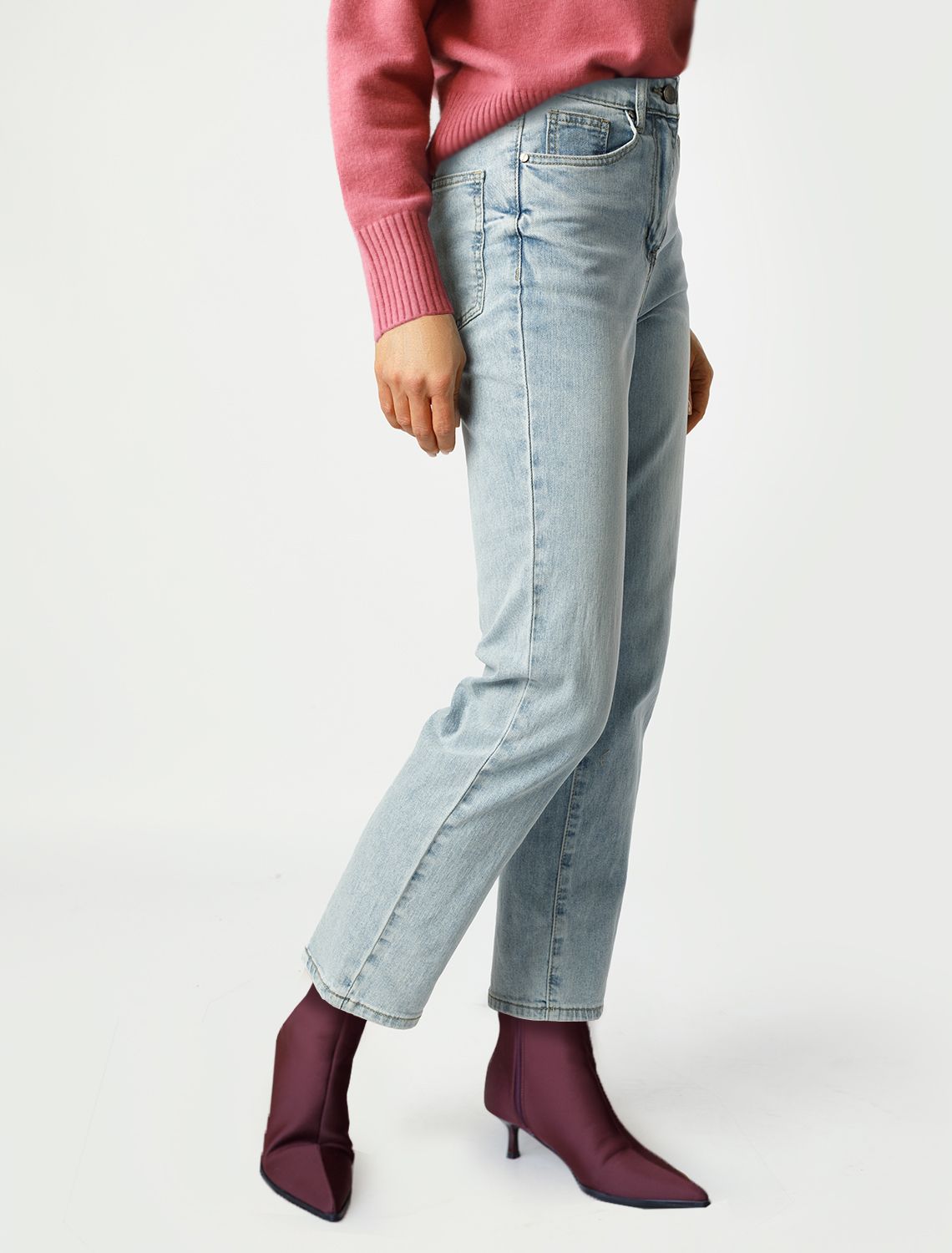 Прямые джинсы из эластичного денима D54.092 светло-голубой