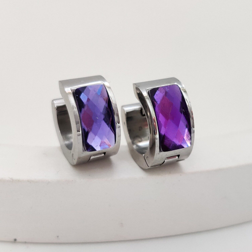 Серьги из стали