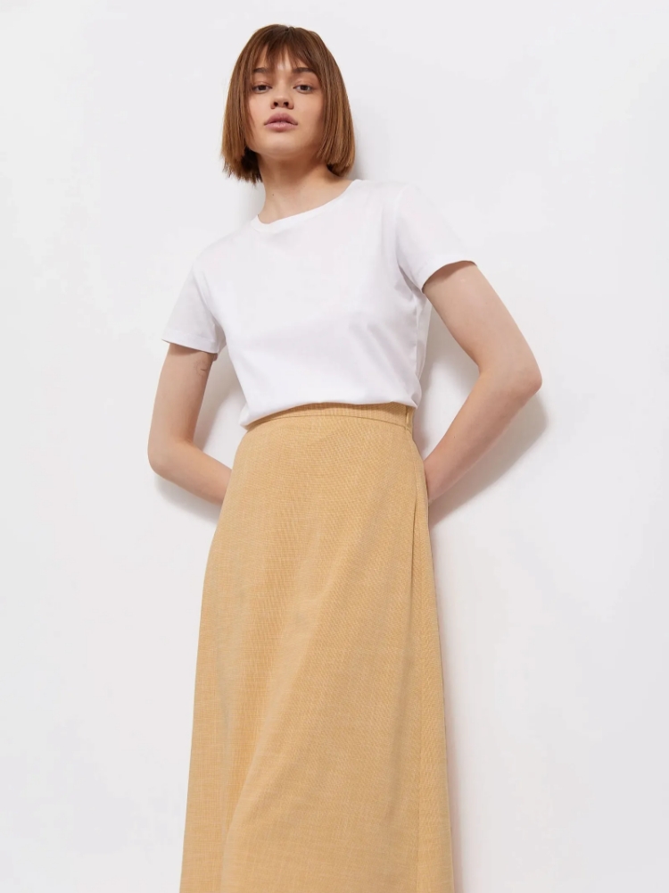 Юбка с поясом ,
63% вискоза, 30% полиэстер 7% лён ,