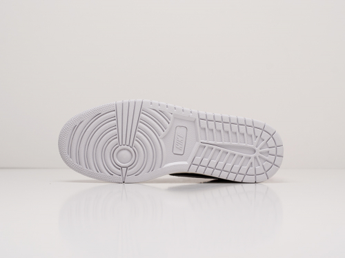 Кроссовки Nike Air Jordan 1 Mid