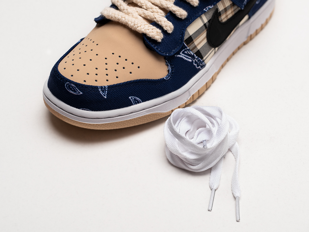 Кроссовки Nike SB Dunk Low x Travis Scott