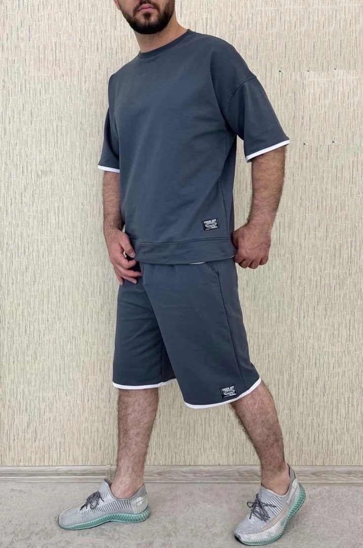 Мужской костюм двойка