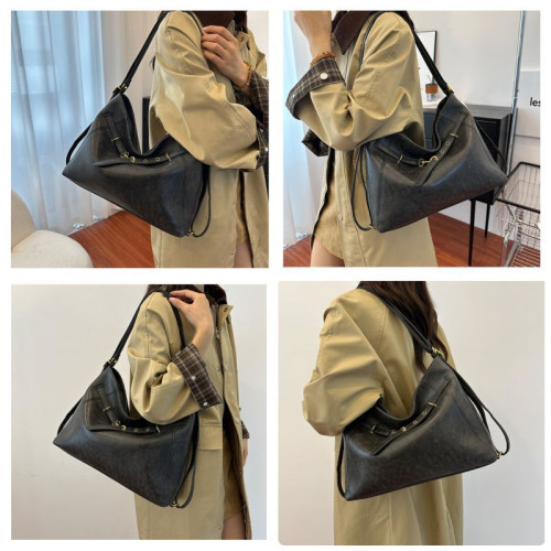 Женская кожаная сумка-рюкзак 7807 BLACK