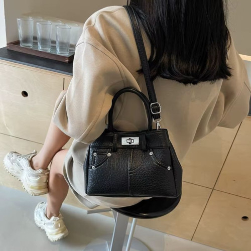 Женская кожаная сумка 2523 BLACK