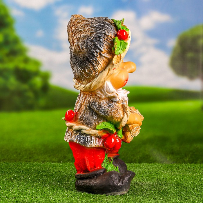 Садовая фигура из гипса «Гном с охапкой дров», 38.5×18×22 см
