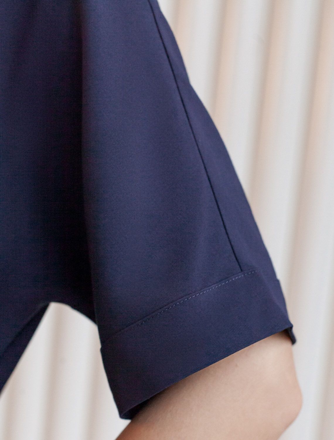 Платье из плотного лиоцелла с поясом на резинке D22.244 темно-синий