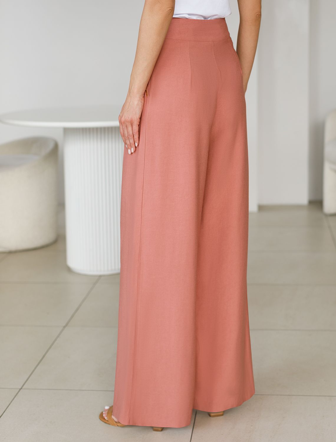 Брюки-палаццо из плотного лиоцелла D24.267 дымчато-коралловый