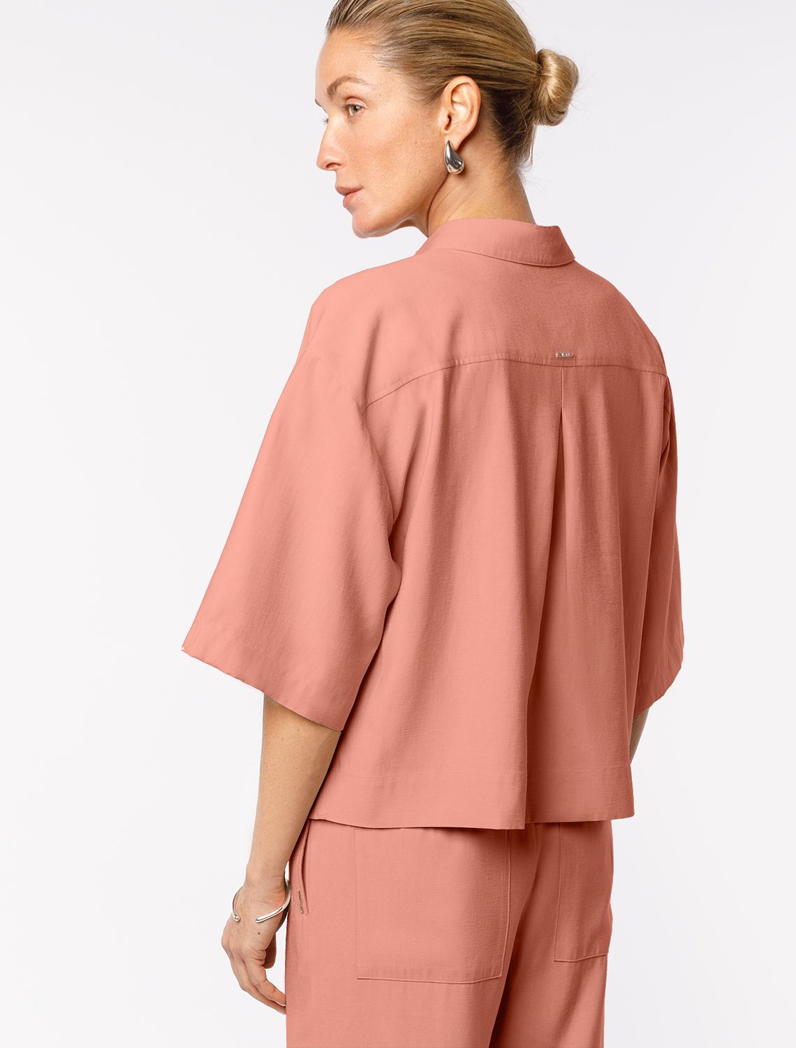 Блузка из плотного лиоцелла D29.267 дымчато-коралловый