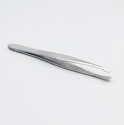 Zinger Пинцет для бровей скошенный / Standard T-014 S (86014 S), 88 мм, серебристый глянцевый