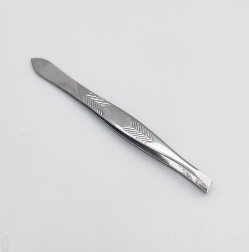 Zinger Пинцет для бровей скошенный / Standard 86012 S, 88 мм, серебристый глянцевый