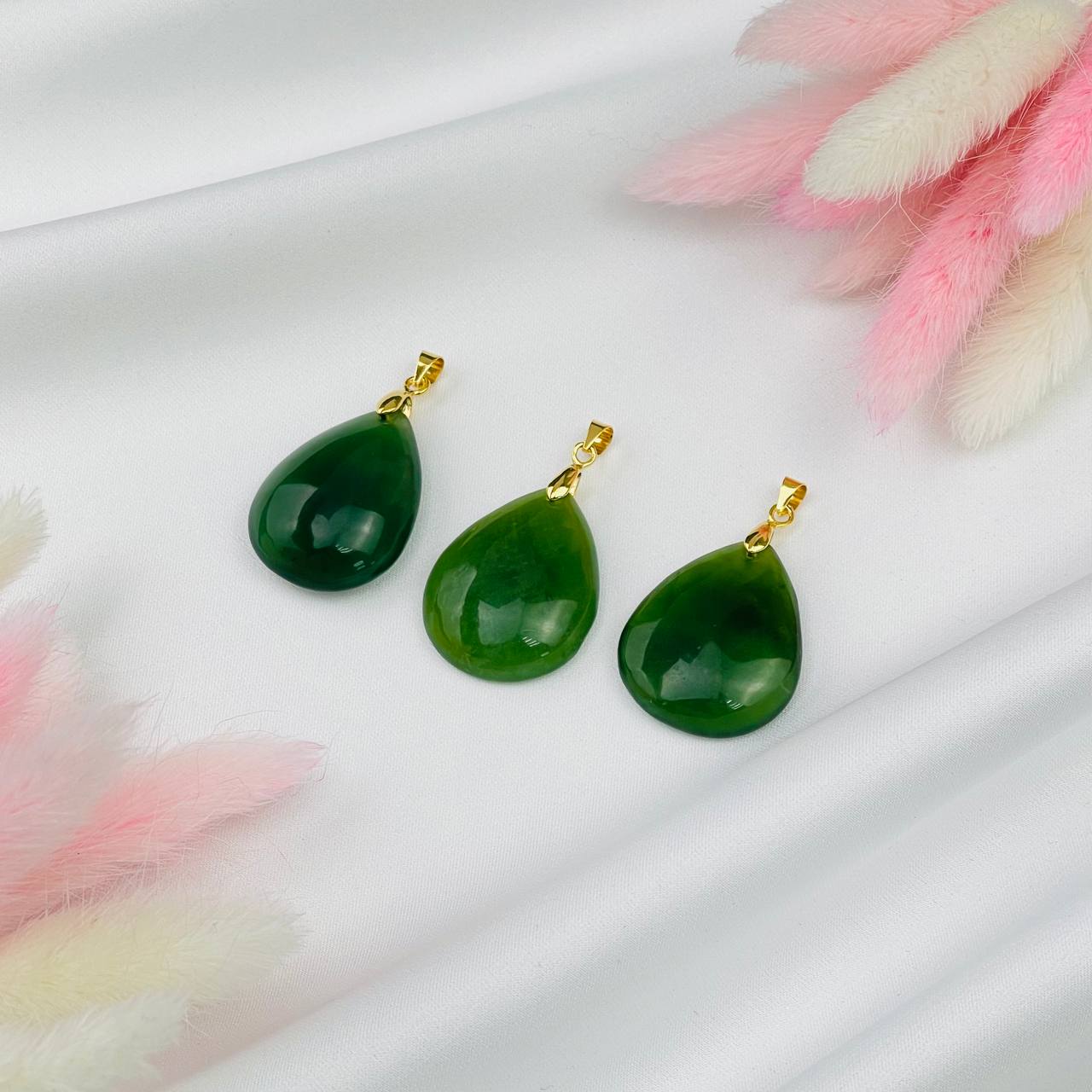 Радуга Самоцветов Кулон из Нефрита