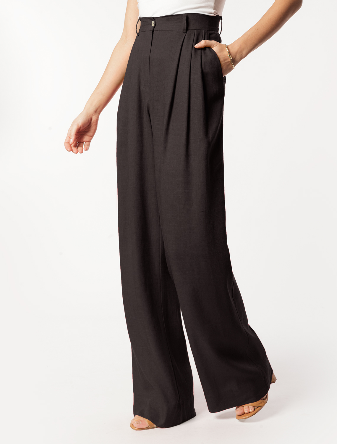 Свободные брюки изо льна с вискозой D24.222 черный