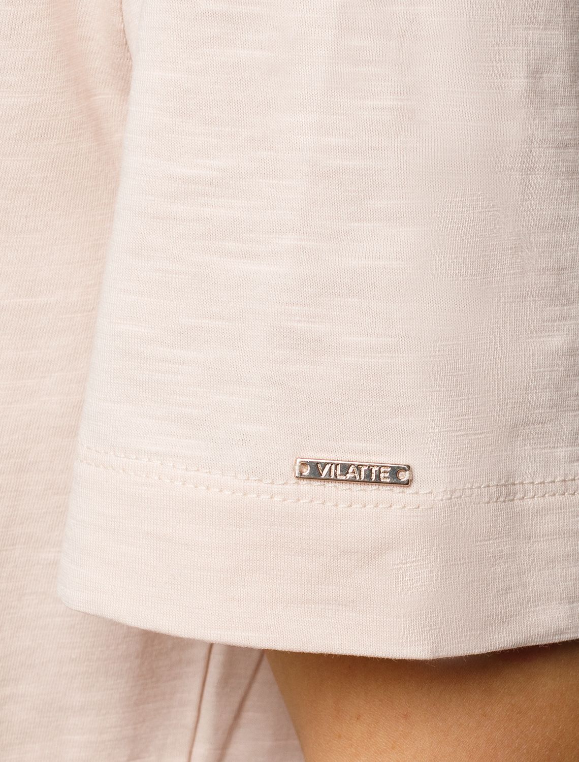 Футболка из фактурного полотна с авторским принтом D49.071 овсяный_the mind