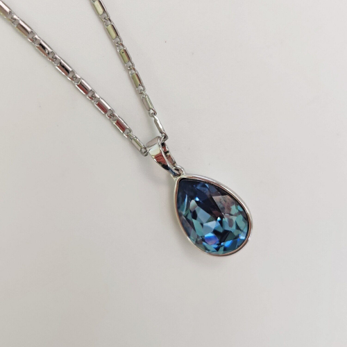 Подвеска с кристаллами Swarovski