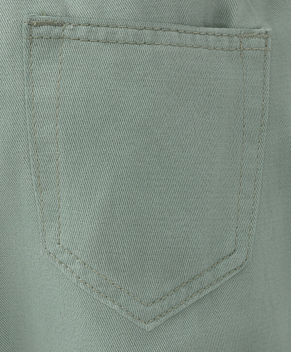1120 р. 1400 р. Брюки с эластичным поясом на резинке зеленые Button Blue