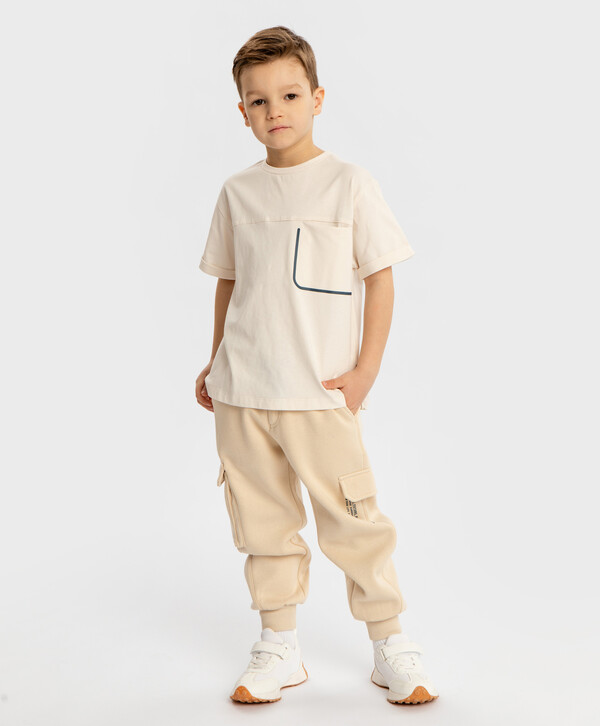 700 р. 1000 р. Футболка с коротким рукавом и карманом молочная для мальчика Button Blue