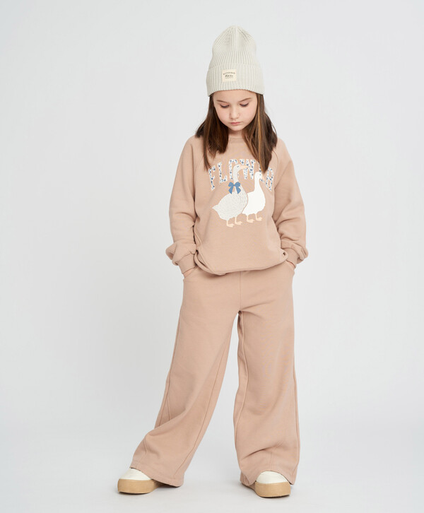 1225 р.  1750 р.  Брюки палаццо для девочки коричневые с поясом на резинке Button Blue