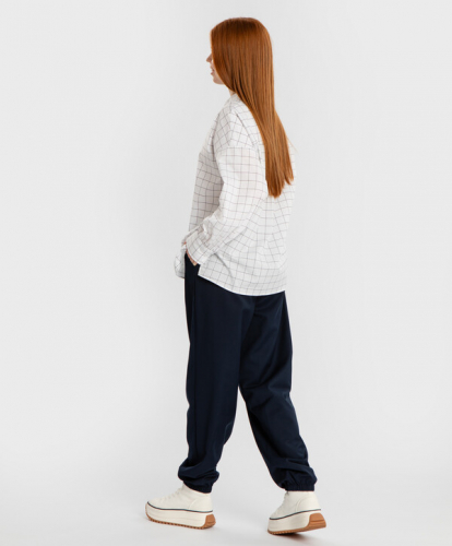 Брюки джоггеры из костюмной ткани синие Button Blue