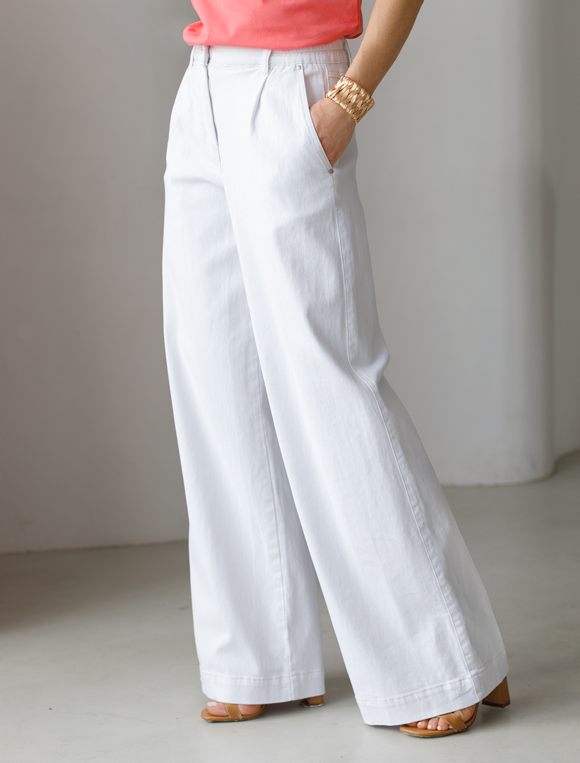 Джинсы из эластичного денима с резинкой на поясе D54.094 белый