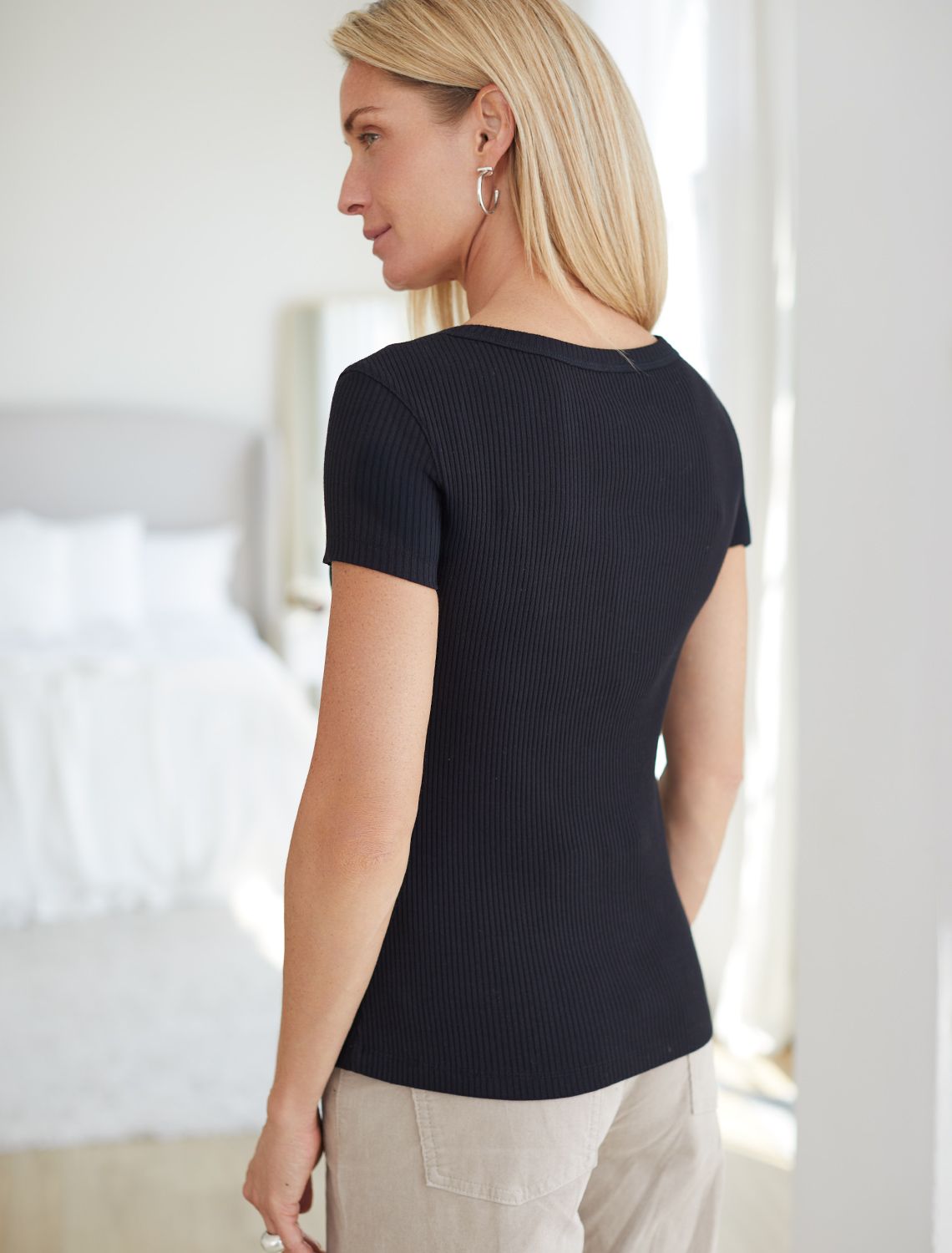 Футболка из трикотажа в широкий рубчик D49.065 черный