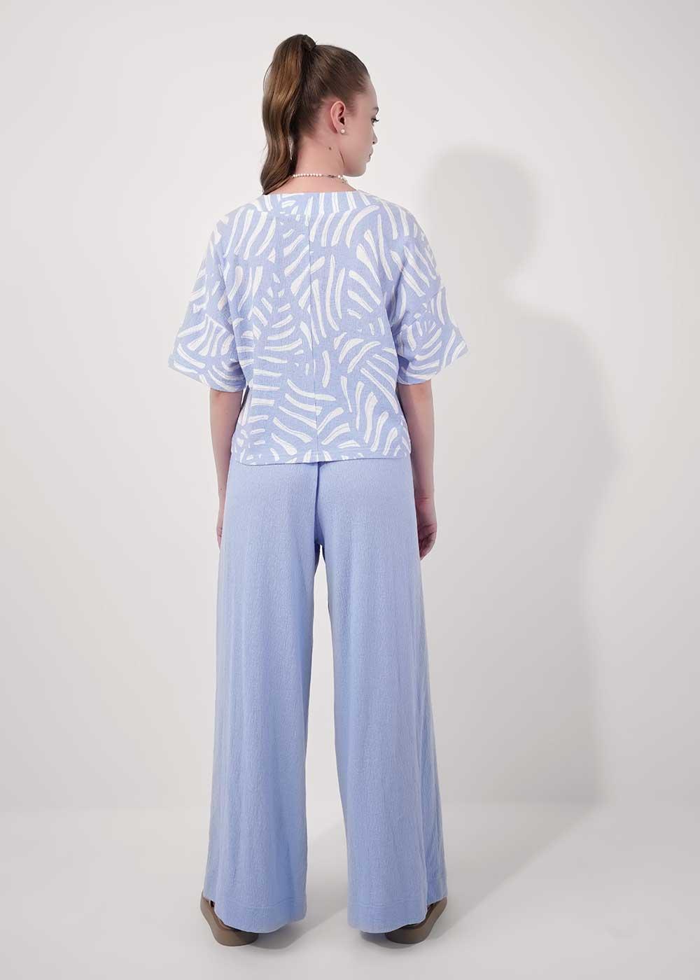 Ст.цена 1200р CLE 256912/177эфн Блузка женская 256912/177эфн молочный/голубой