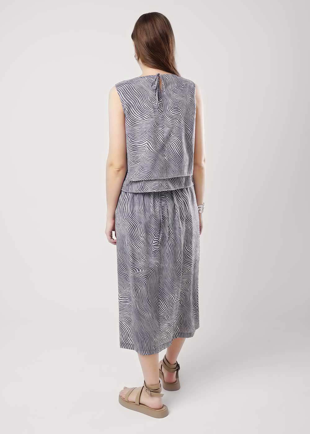 Ст.цена 1180р CLE 253226/178штн Блузка женская 253226/178штн т.синий/молочный