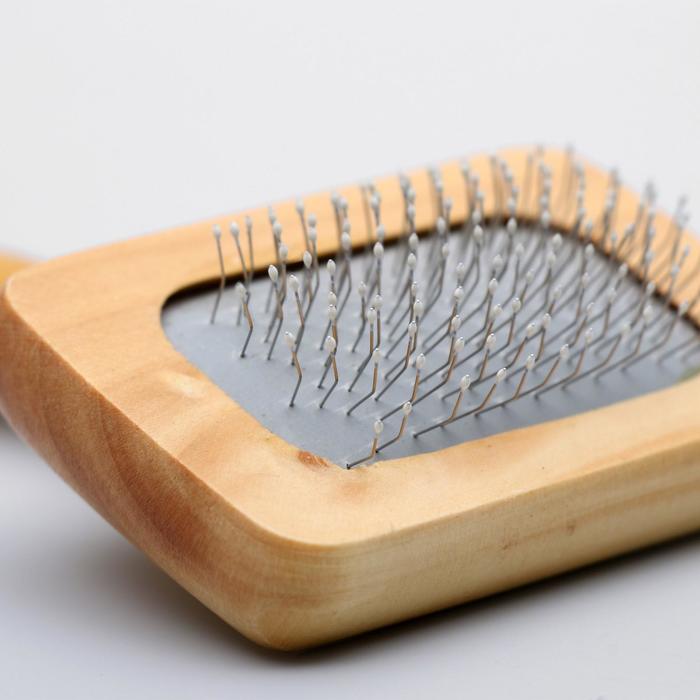 Пуходерка в деревянном корпусе, с каплями, 7,3 х 12,5 см