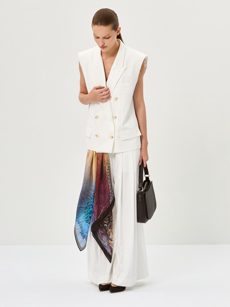 Ст.цена 3080р Платок жен. шелк 110х110 E05-8458-23