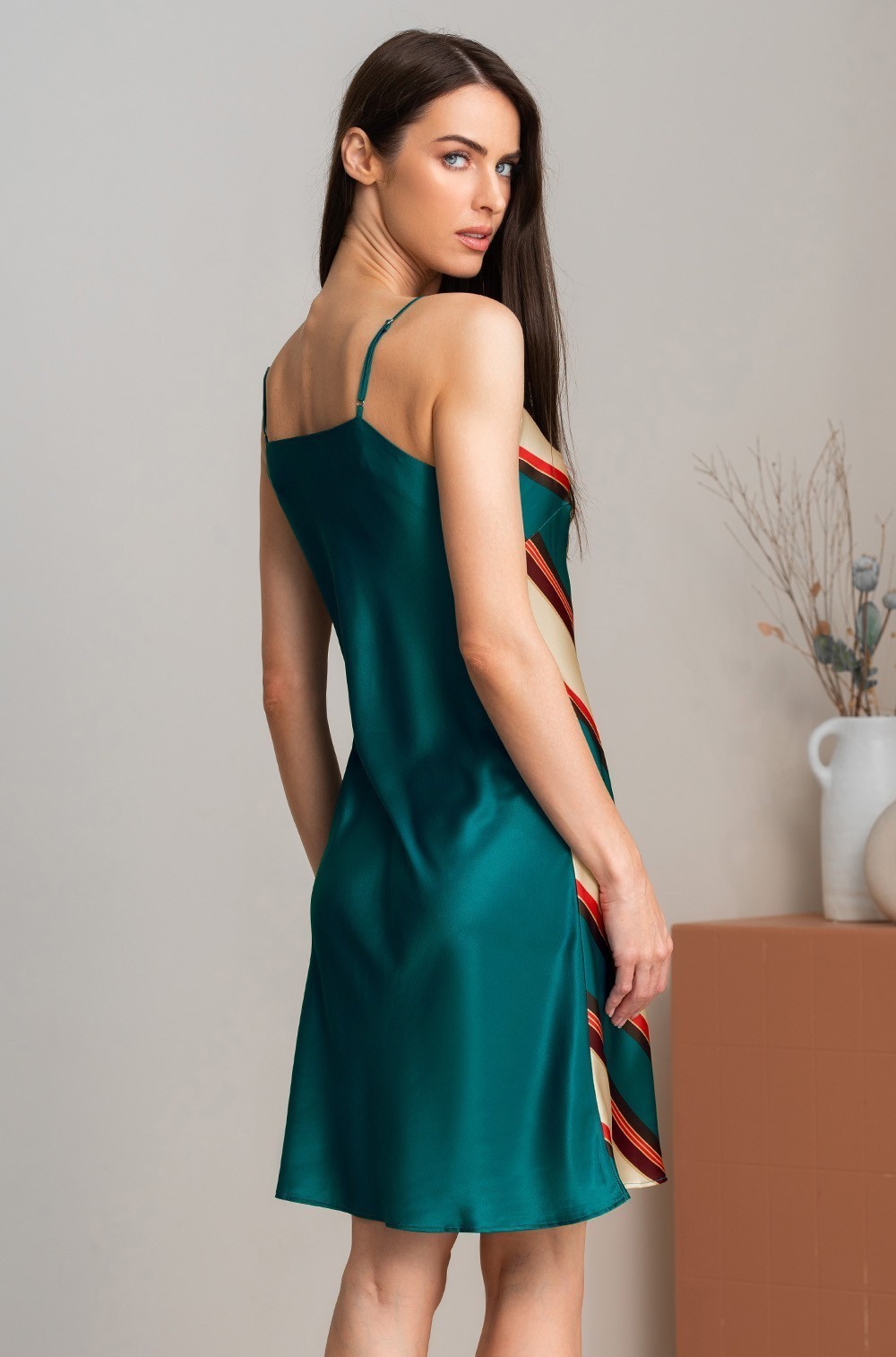 998р 1898р Brianna 4330 Лаконичная короткая сорочка Mia-Amore
