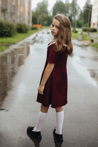 Бордовое школьное платье Mooriposh, модель 0173