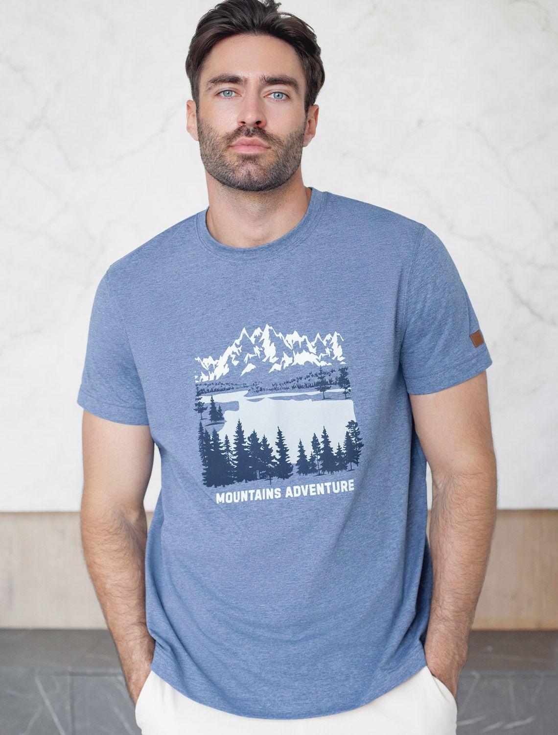 Футболка из премиального хлопка с авторским принтом