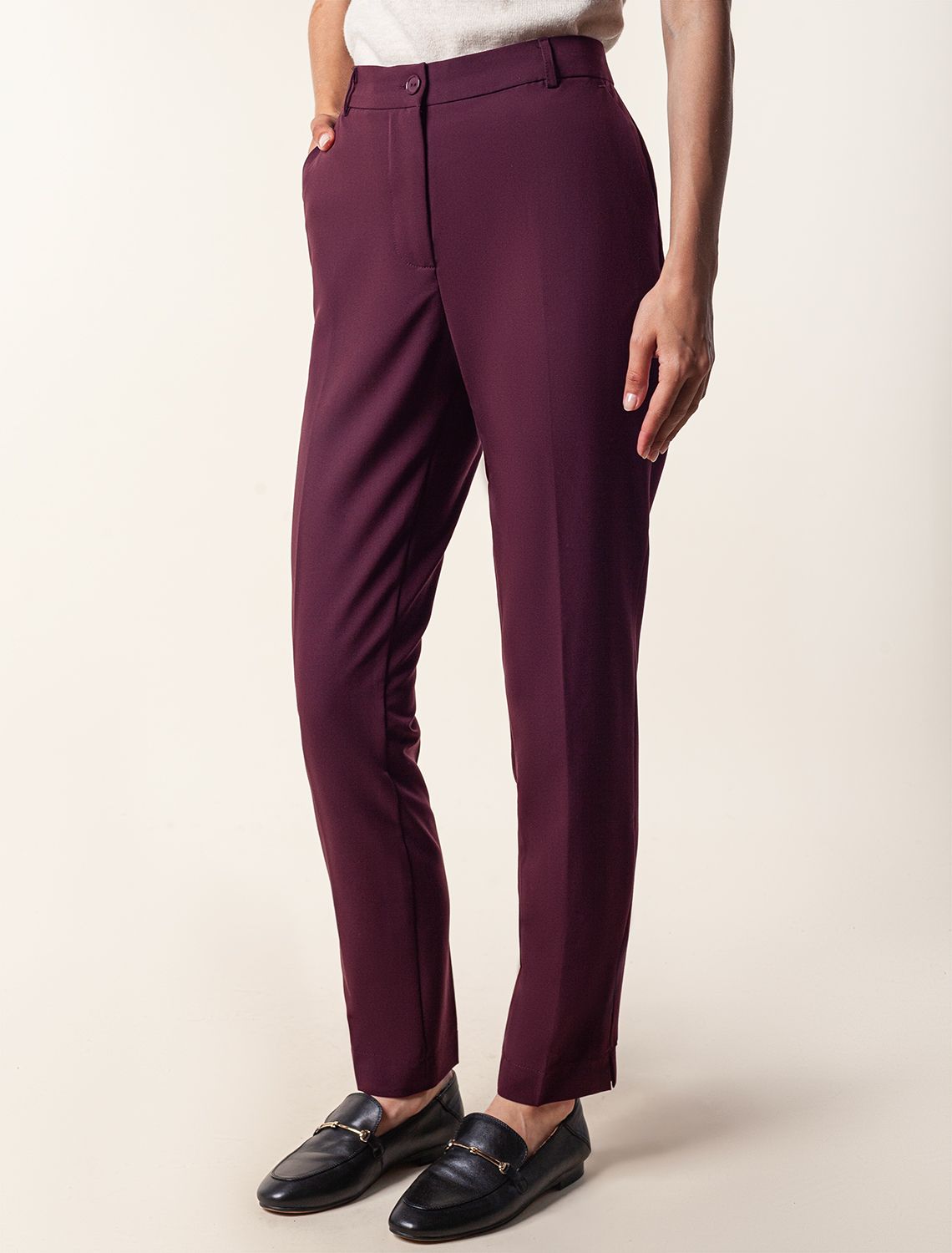 Ст.цена 2350р Брюки-дудочки из уплотненной поливискозы D24.523 бургунди