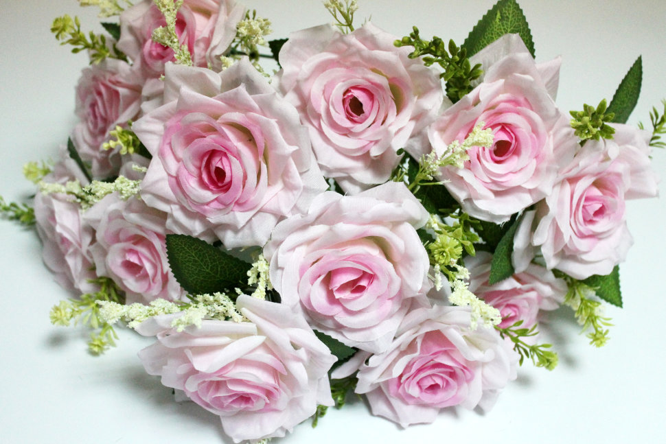 Б12023 Б/С Букет роз 12 голов с доб.