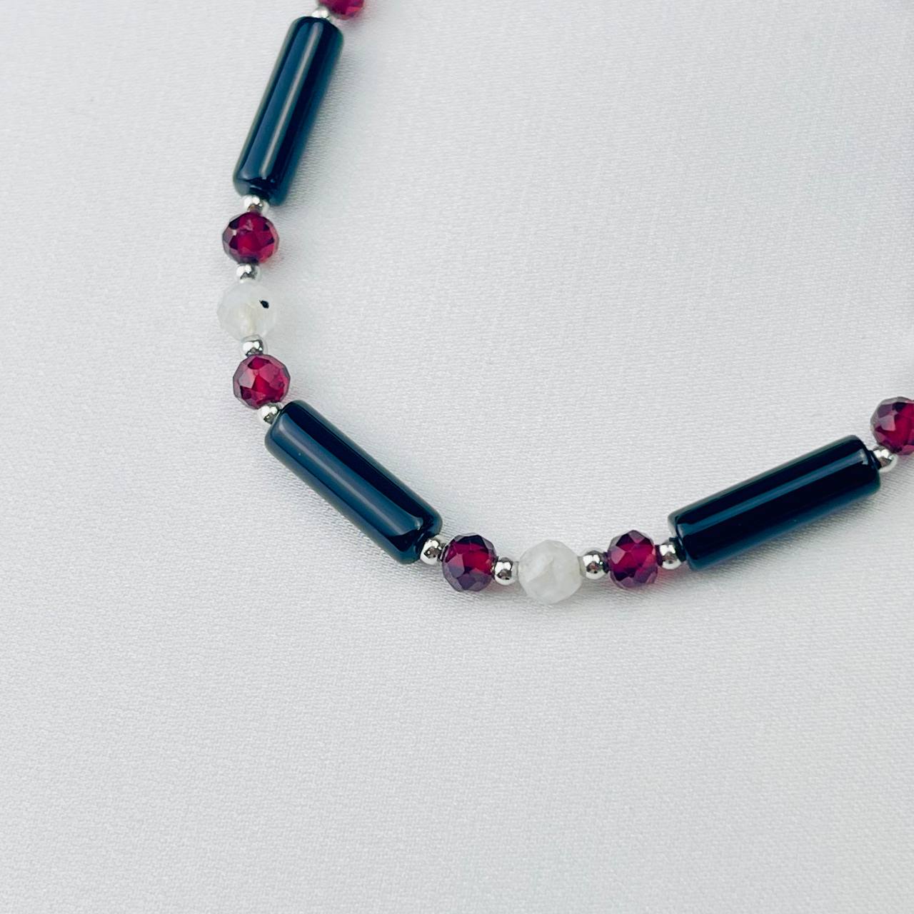 Радуга Самоцветов Браслет Агата, Граната и Лунного камня