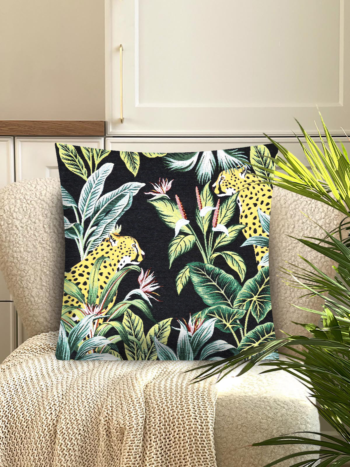 Ягуары Наволочка двусторонняя 45х45 см 2503843