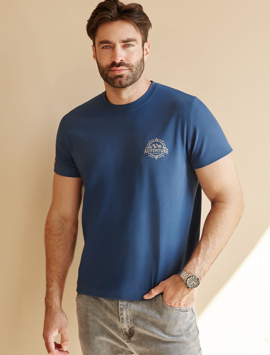 Футболка из премиального хлопка с авторским принтом