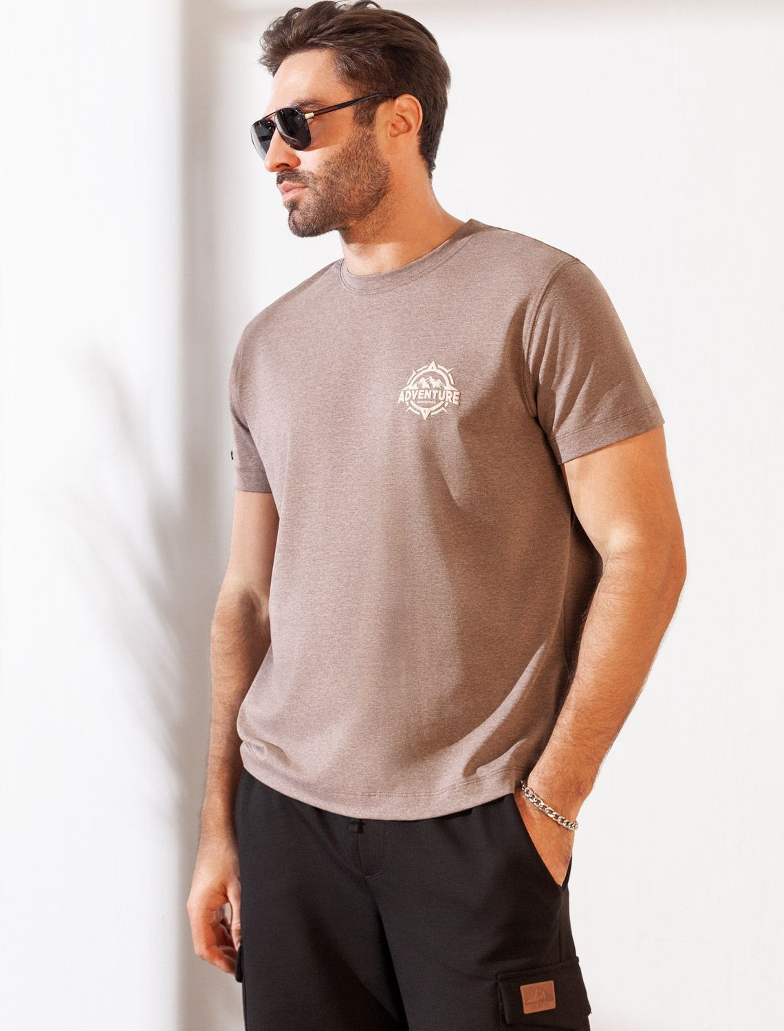 Футболка из премиального хлопка с авторским принтом