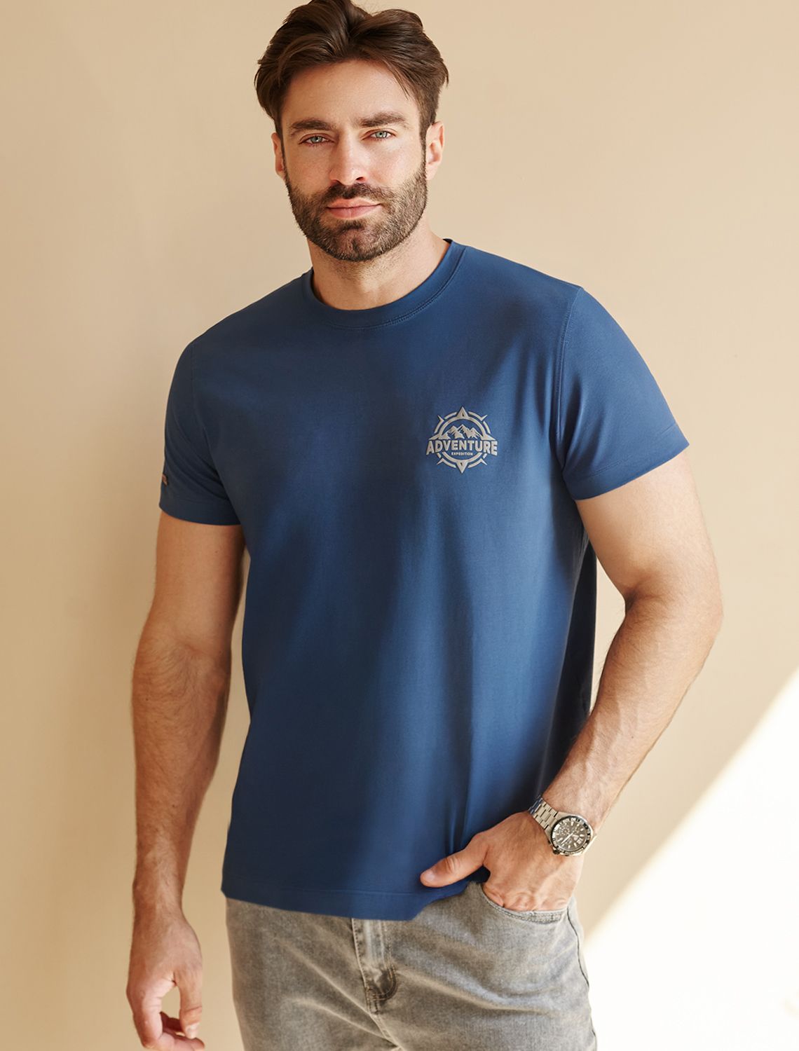 Футболка из премиального хлопка с авторским принтом