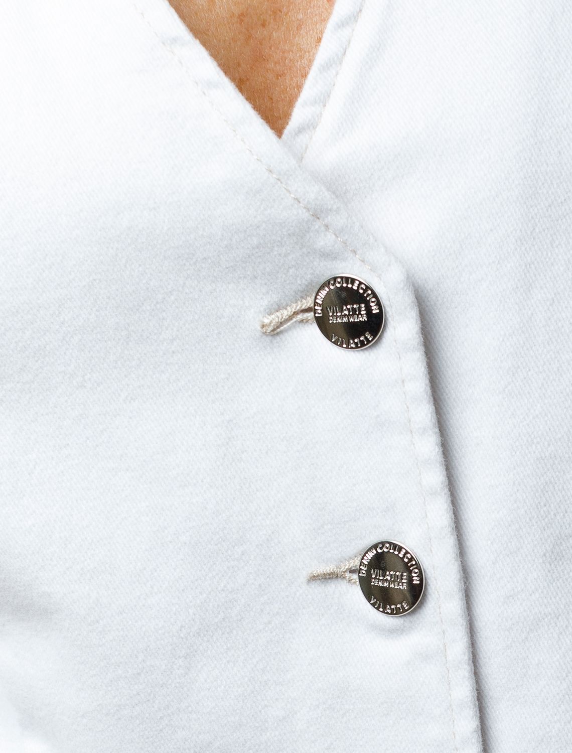 Жилет из эластичного денима D57.004 белый