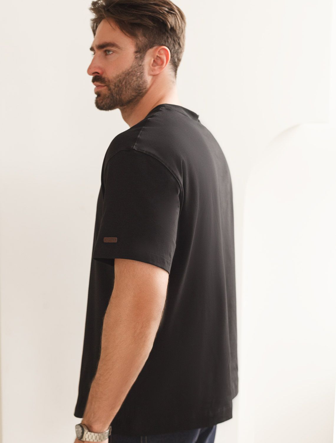 Свободная футболка с авторским принтом U49.048 черный_sunset