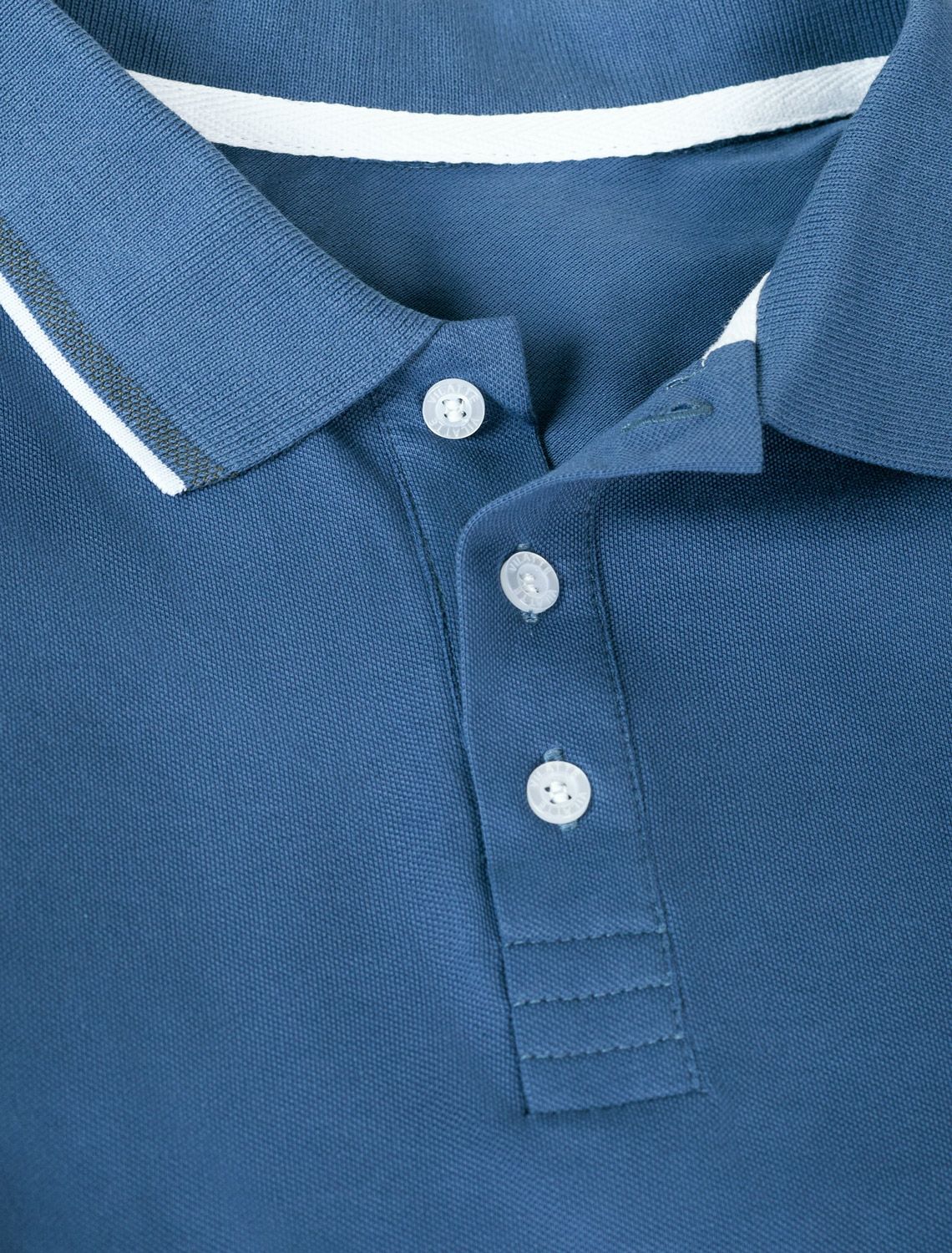 Футболка-поло из фактурного трикотажа U49.012 св.синий