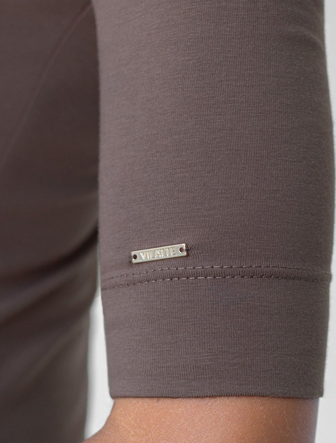 Джемпер из премиального хлопка с эластаном D49.112 темный кофе