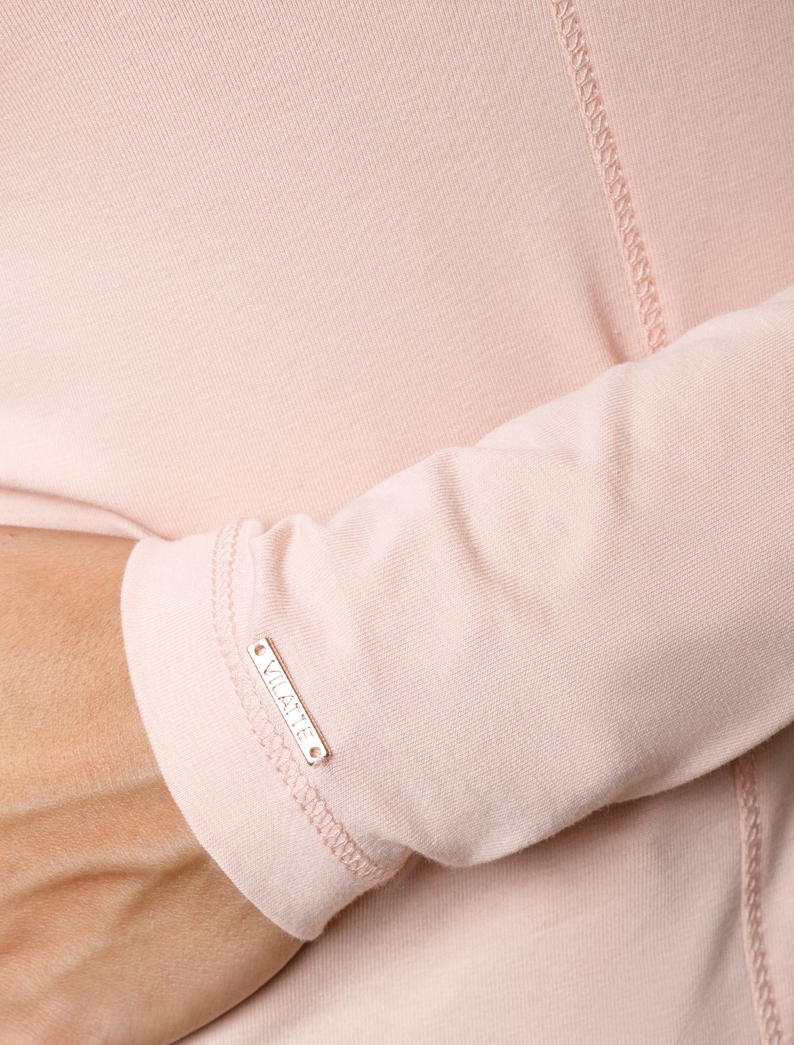 Лонгслив из премиального хлопка с эластаном D49.116 пудра