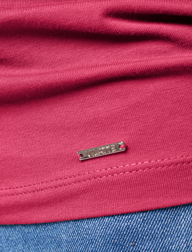 Ст.цена 1290р Водолазка из премиального хлопка с эластаном D49.954 viva magenta