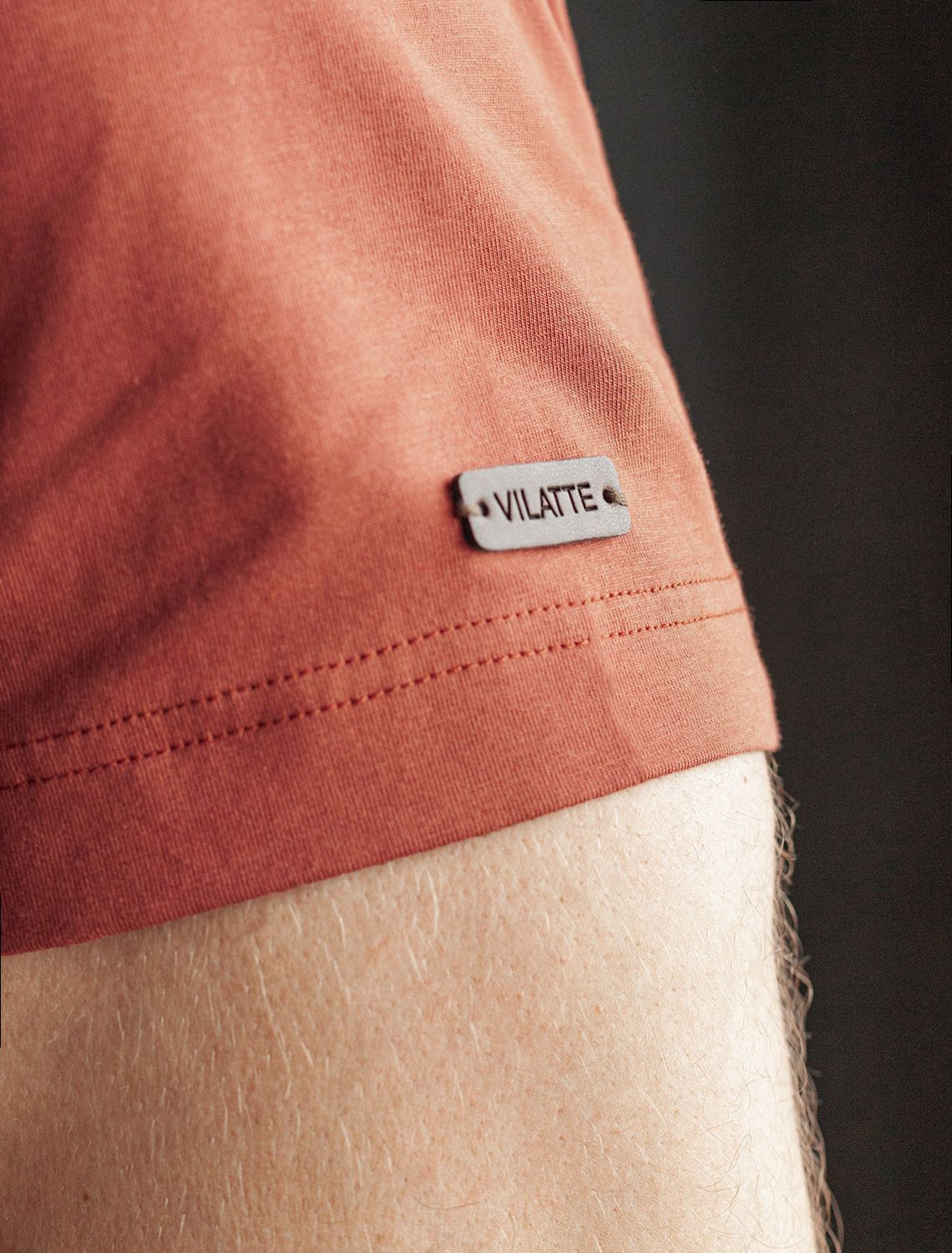 Футболка из премиального хлопка с авторским принтом U49.045 кирпичный_горы