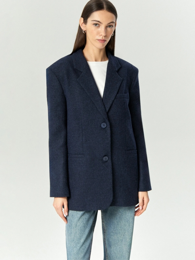 Укороченное пальто из шерсти ,
70% шерсть, 30% полиэстер ,